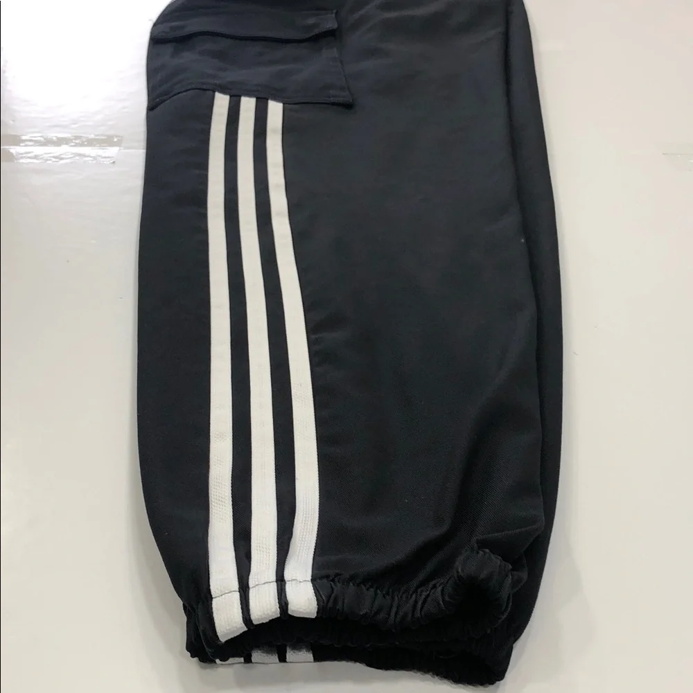 Adidas Youth XL Black Cargo Pants W/ White Stripes (15–16 UK) - Picture 8 of 8